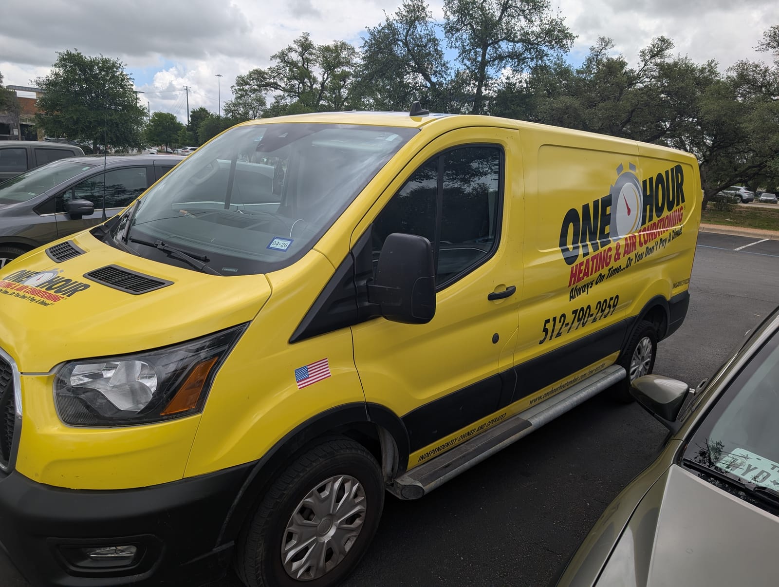 Customer service photo in service area 78750
